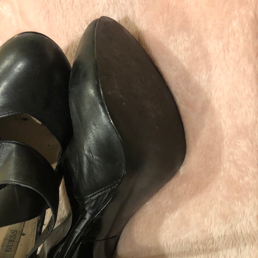 GUESS Black Criss Cross Ramba Pumps - Picture 5 of 5
